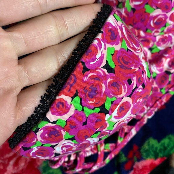 RARE Betsey Johnson Strapless Floral Bikini Top - Picture 3 of 7